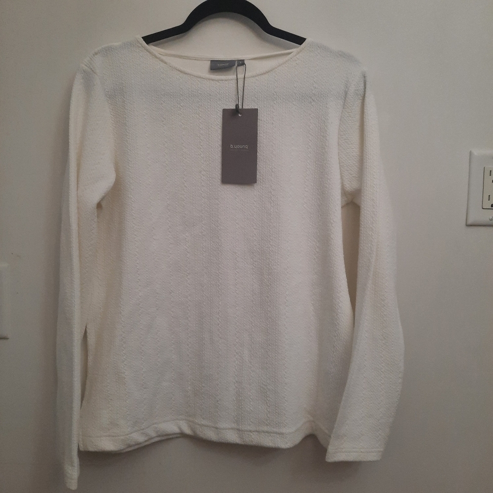 NWT B. Young Sonda Blouse Textured Mnimalist Neutral Long Sleeve Top